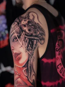 anime tattoo artist3